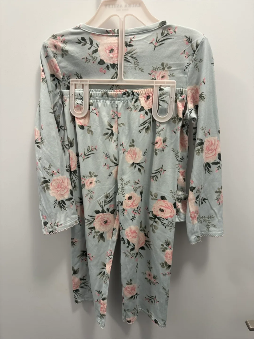 *New with tags* Laura Ashley 3T Floral Set image indicator(2)