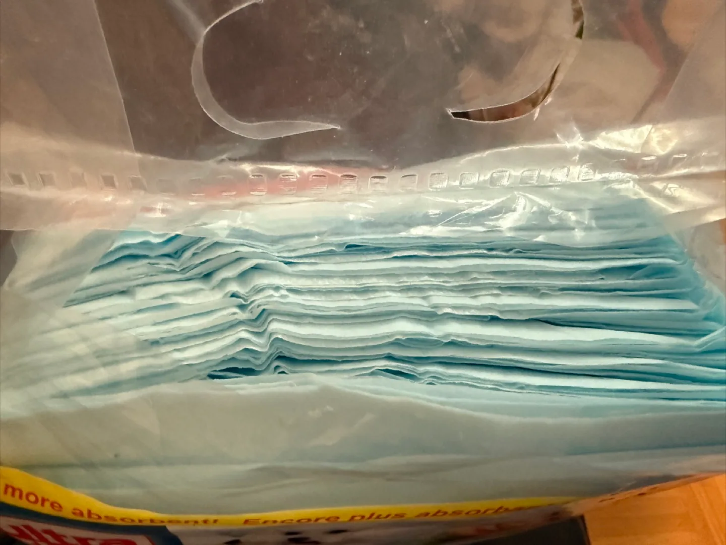 🇨🇦 🍁- Ultra Blok Disposable Underpads 17" x 24" image indicator(3)