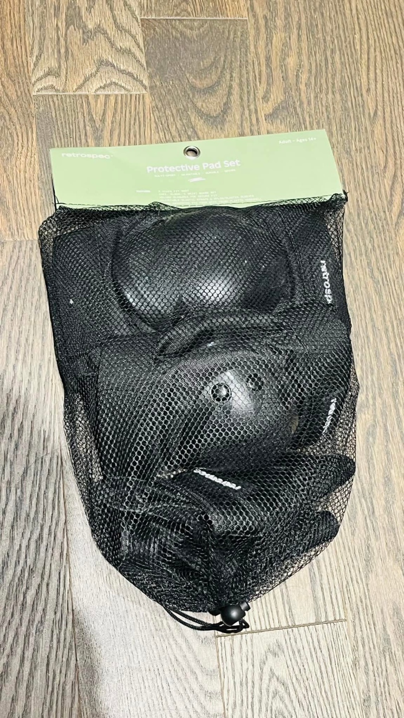 Brand new- Knee Pads, Elbow Pads, Wrist Guards for sale - photo 2
