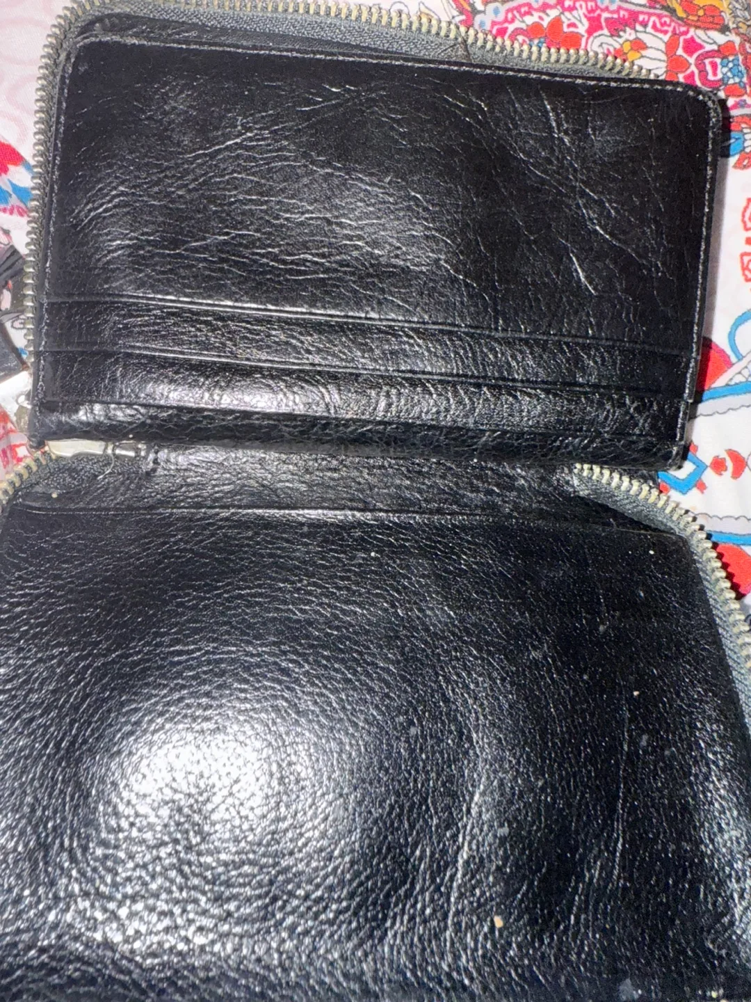 Kenneth Cole Black Leather Wallet image indicator(3)