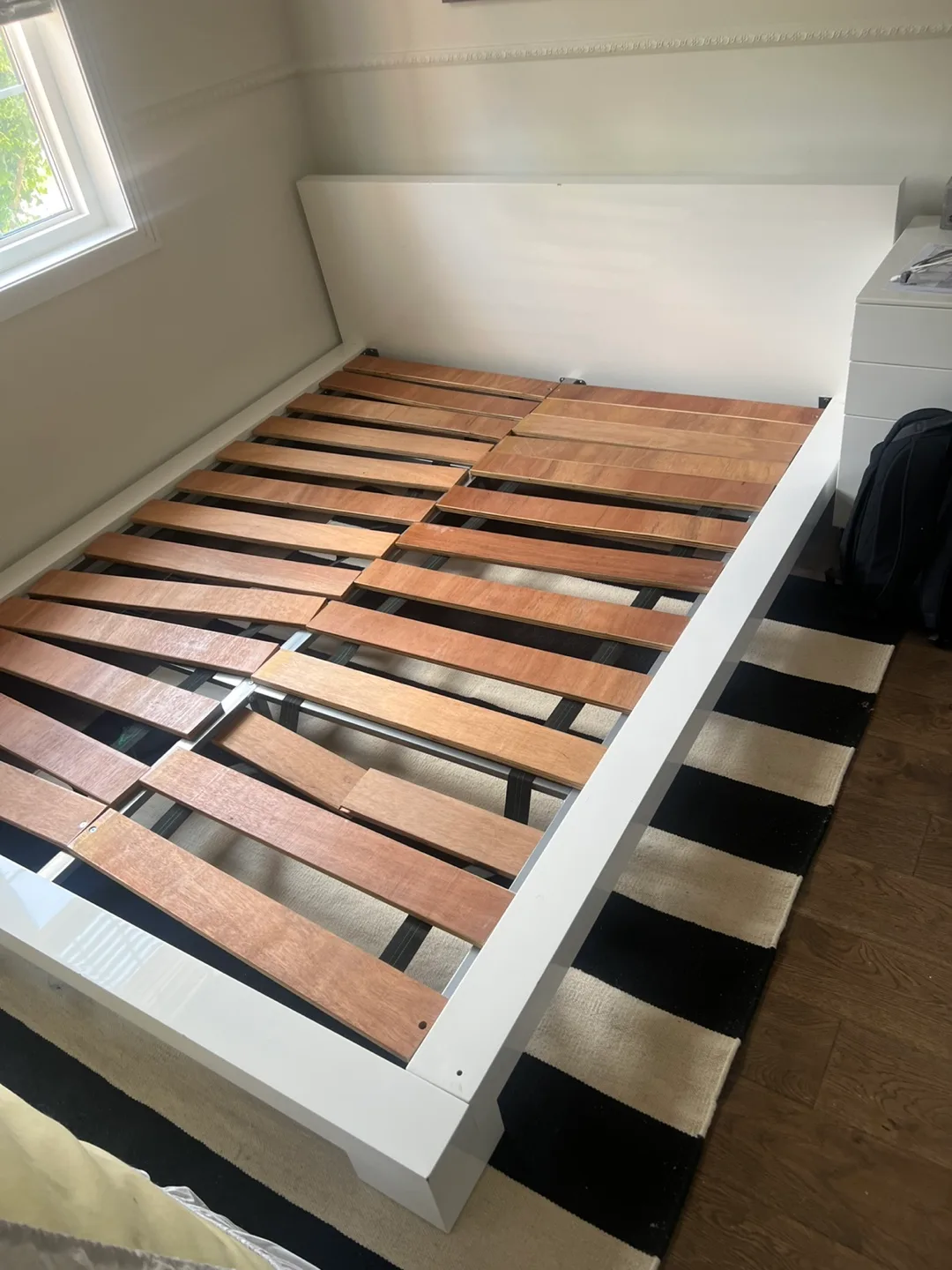 CB2 Queen Bed Frame image indicator(7)