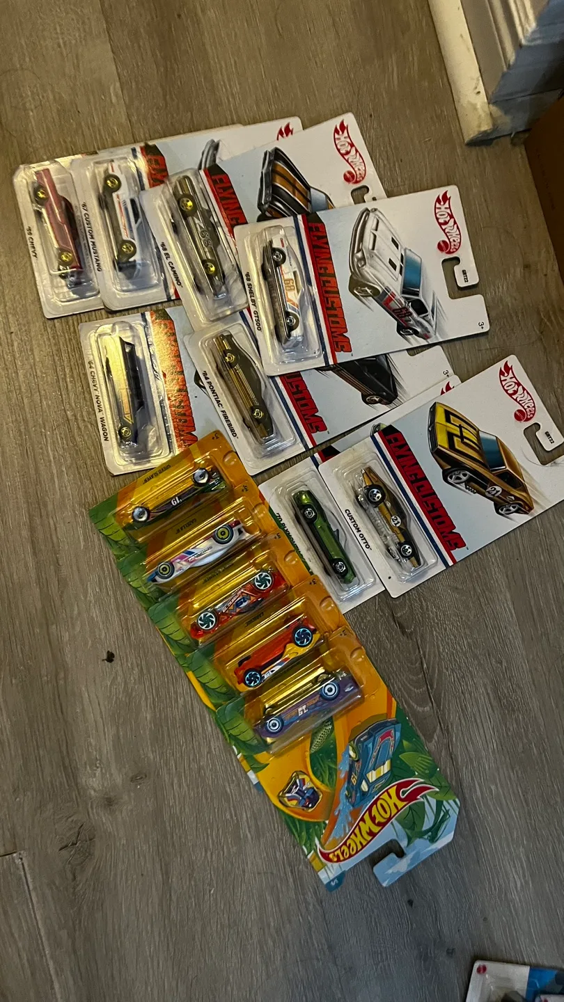 Hotwheels all of it for $50 !! image indicator(2)