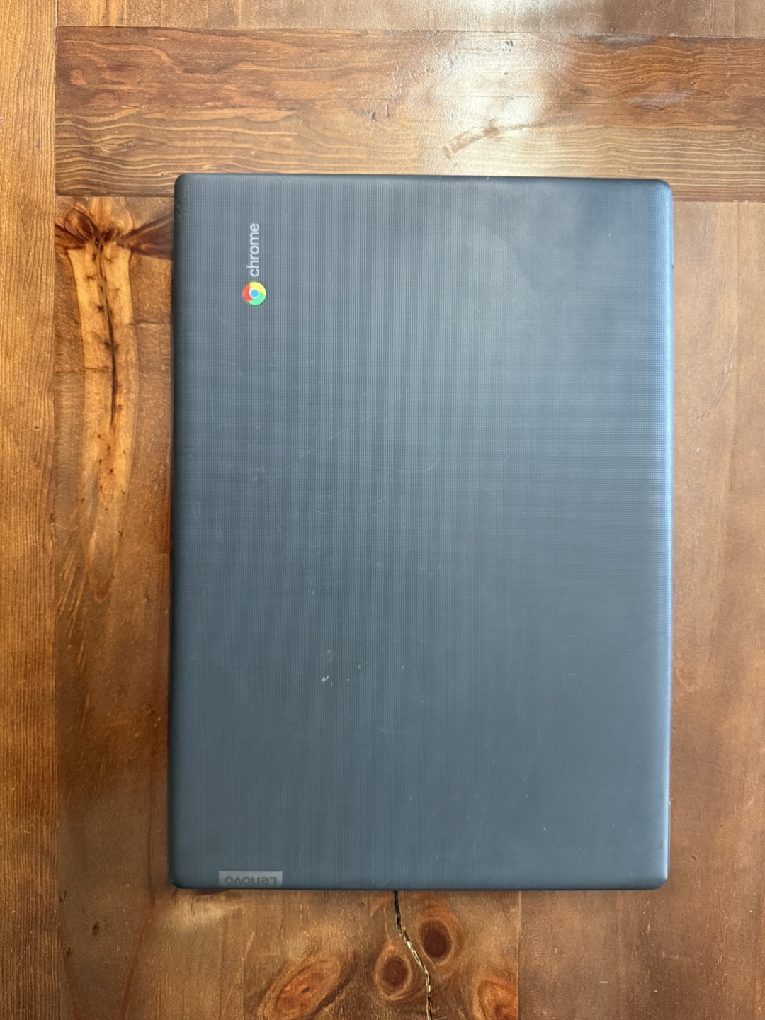 Lenovo Chromebook S330 - Great Condition! - photo 2