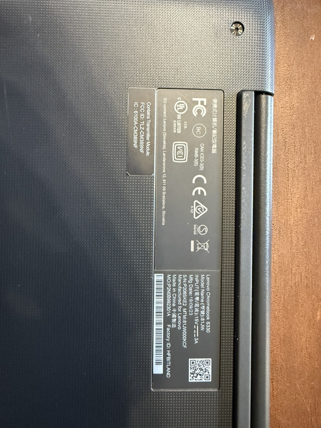 Lenovo Chromebook S330 - Great Condition! - photo 3