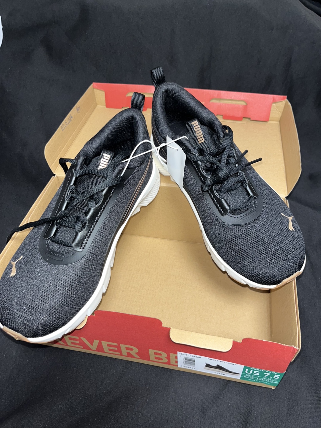 Puma Women's Sneakers - US 7.5 - photo 3