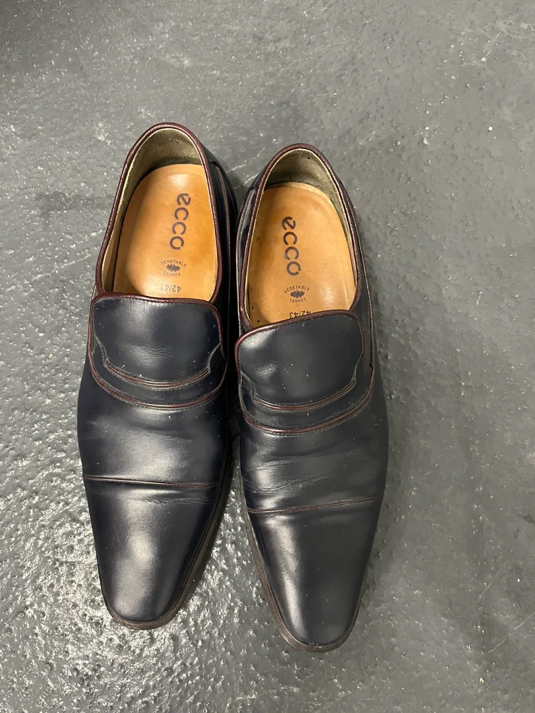Ecco Black Leather Dress Shoes Size 42/43 thumbnail
