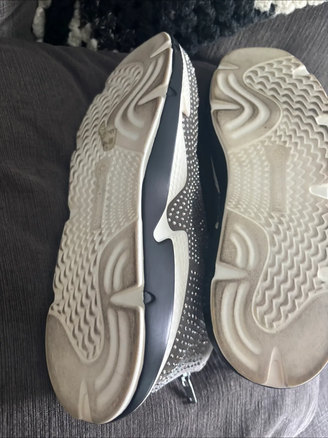 L'Amour Des Pieds Helena Fashion Embellished Women's Sneakers image indicator(10)