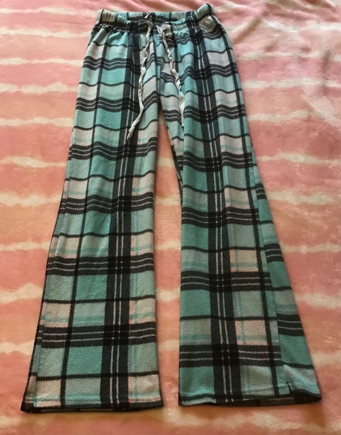 🤩 Plaid Fleece Pajama Pants thumbnail