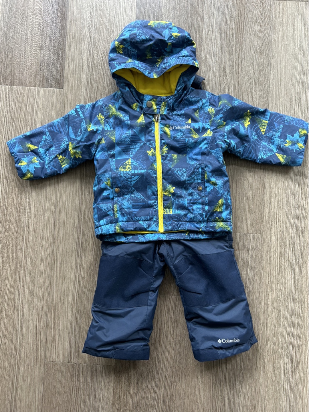 Columbia Snowsuit Set, Size 2T