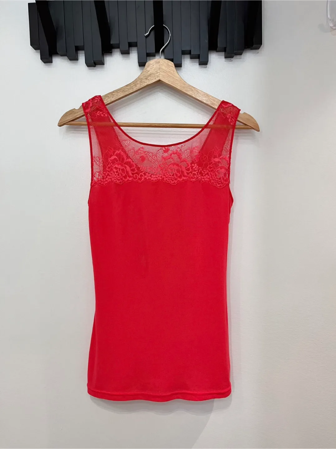 Janira women’s Tank Top-Size XL thumbnail