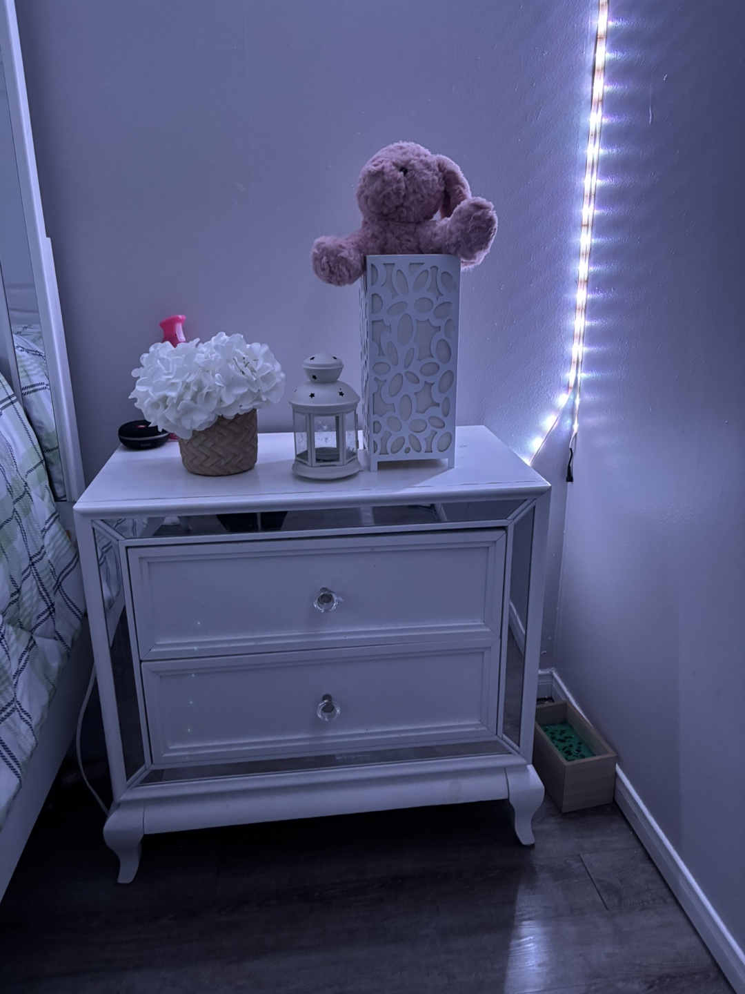 Bedroom Set - Dresser, Mirror, Nightstand, Bedframe - photo 3