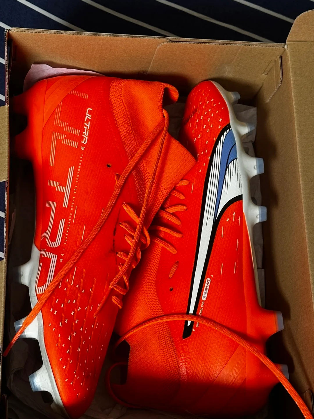 Puma Ultra Soccer Cleats - Size US 9 thumbnail