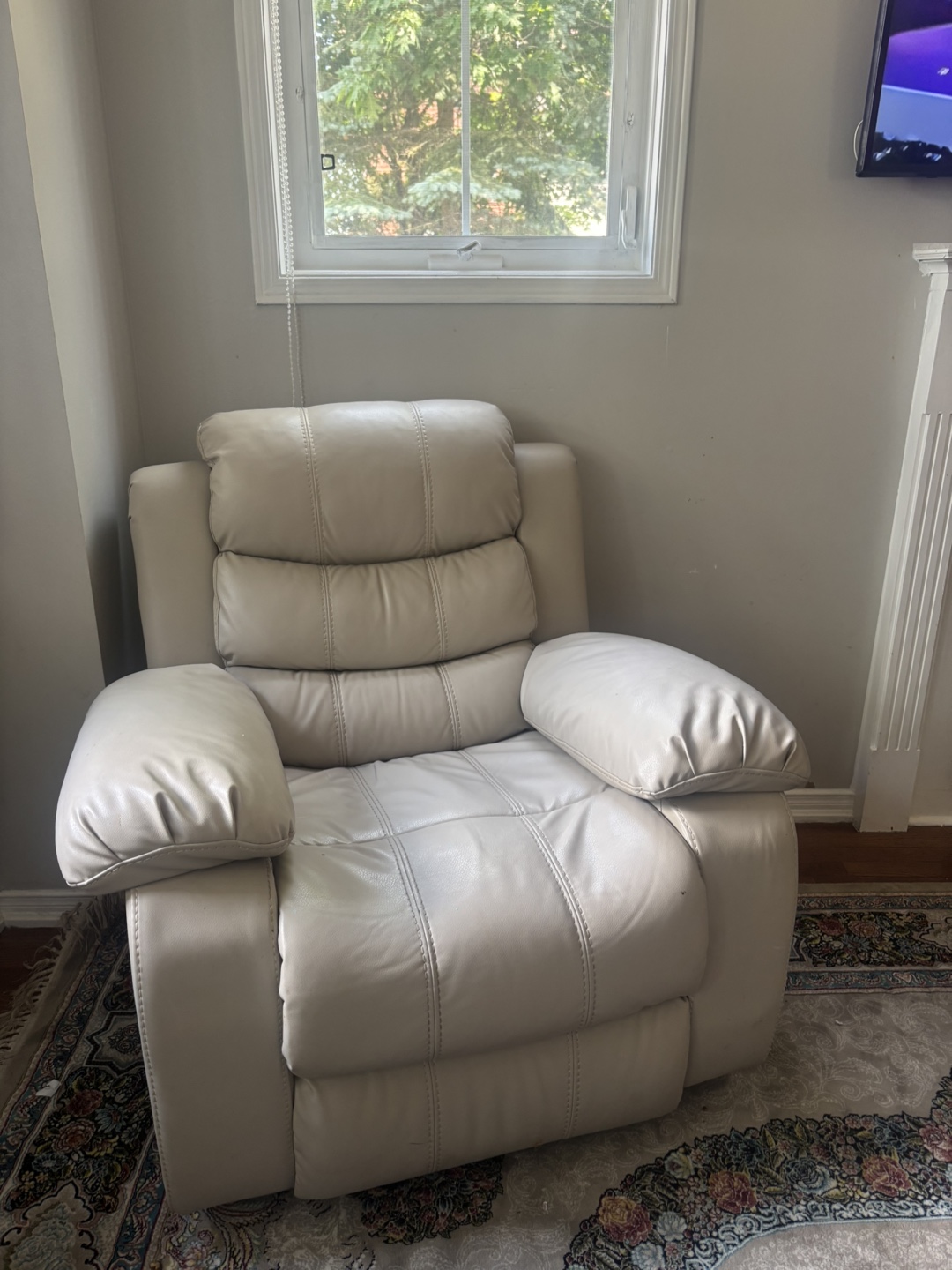Cream Leather Reclining Sofa - photo 3