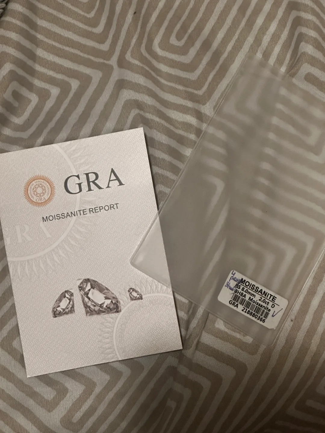 GRA Moissanite Stud Earrings - 5.0mm ( 2.0ct D) image indicator(5)