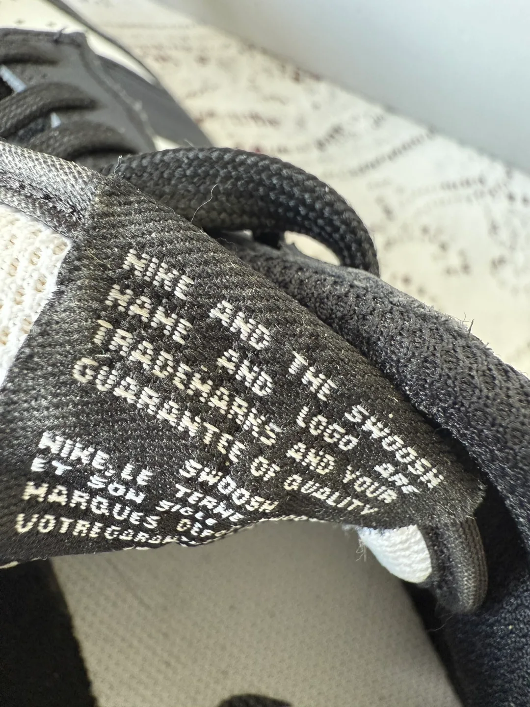 Nike Women’s Sneakers (Youth 6/ Women 7.5) Great condition!! image indicator(7)