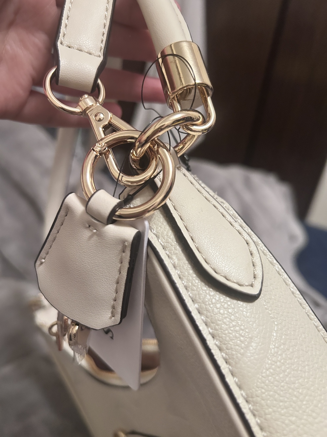 Guess Vanilla Beige Shoulder Bag - New with Tags! - photo 3