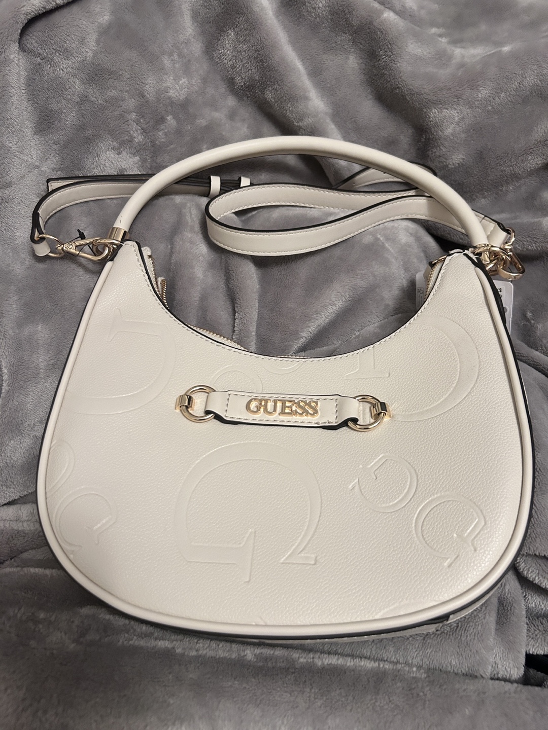 Guess Vanilla Beige Shoulder Bag - New with Tags!