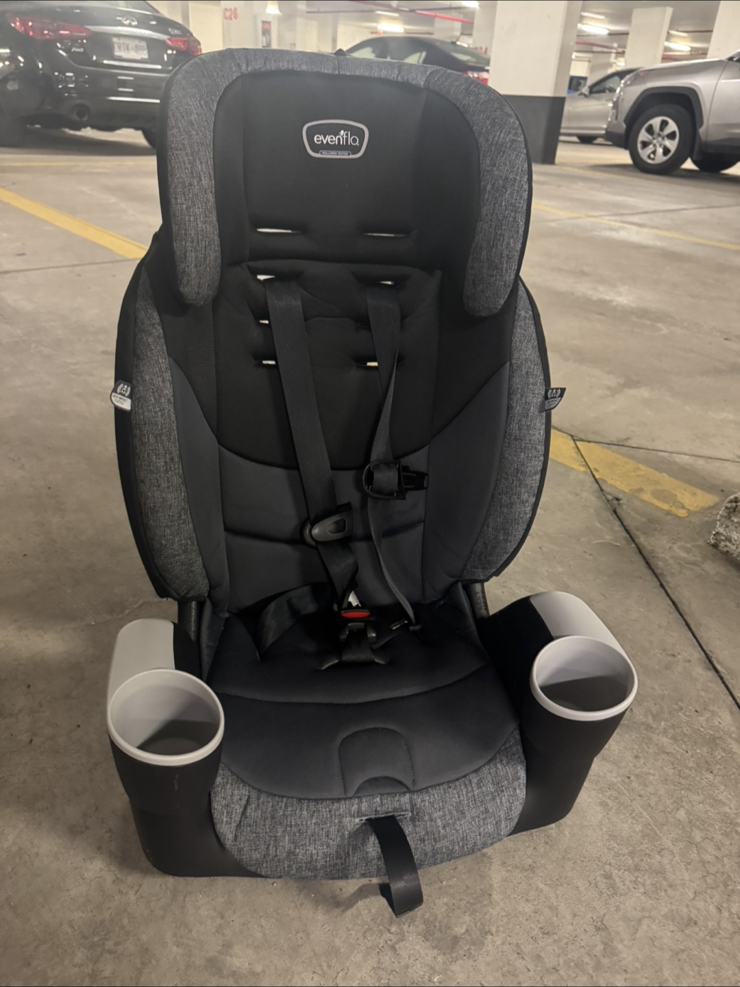 Evenflo Maestro Sport Harness Booster Car Seat