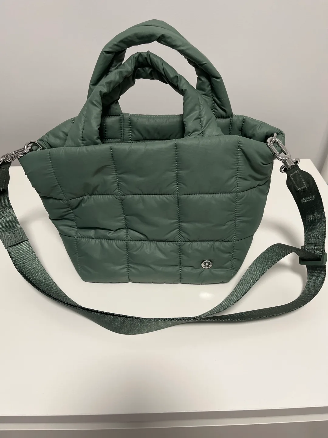 Lululemon Quilted Embrace Mini Bag Olive Green thumbnail