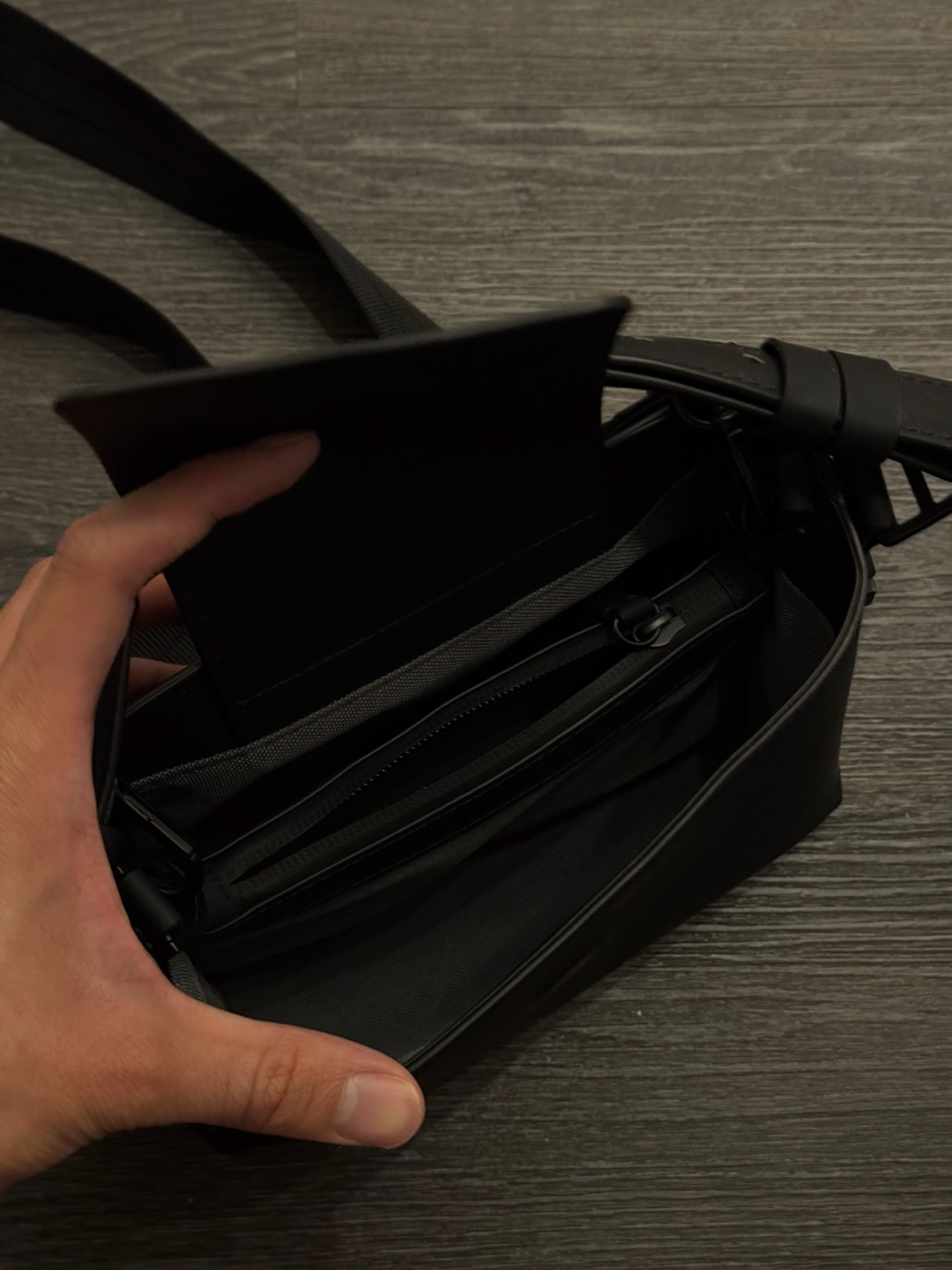 Gaston Luga Black Crossbody Bag - photo 2