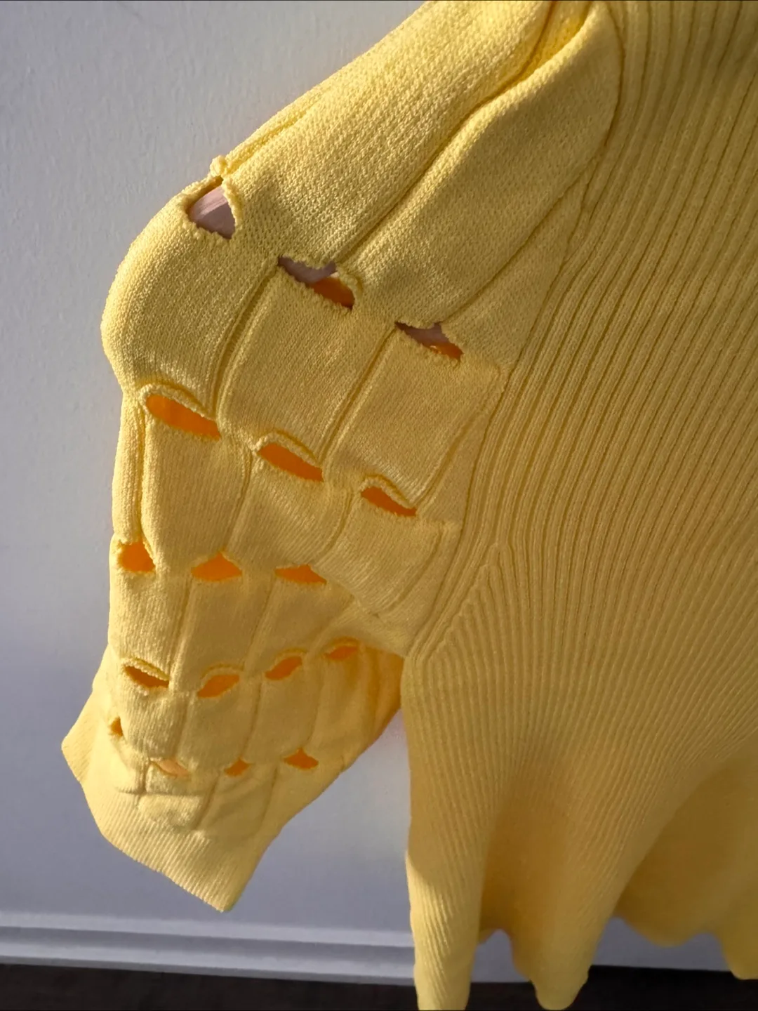 DKNY Yellow Ribbed Top - Size M image indicator(3)