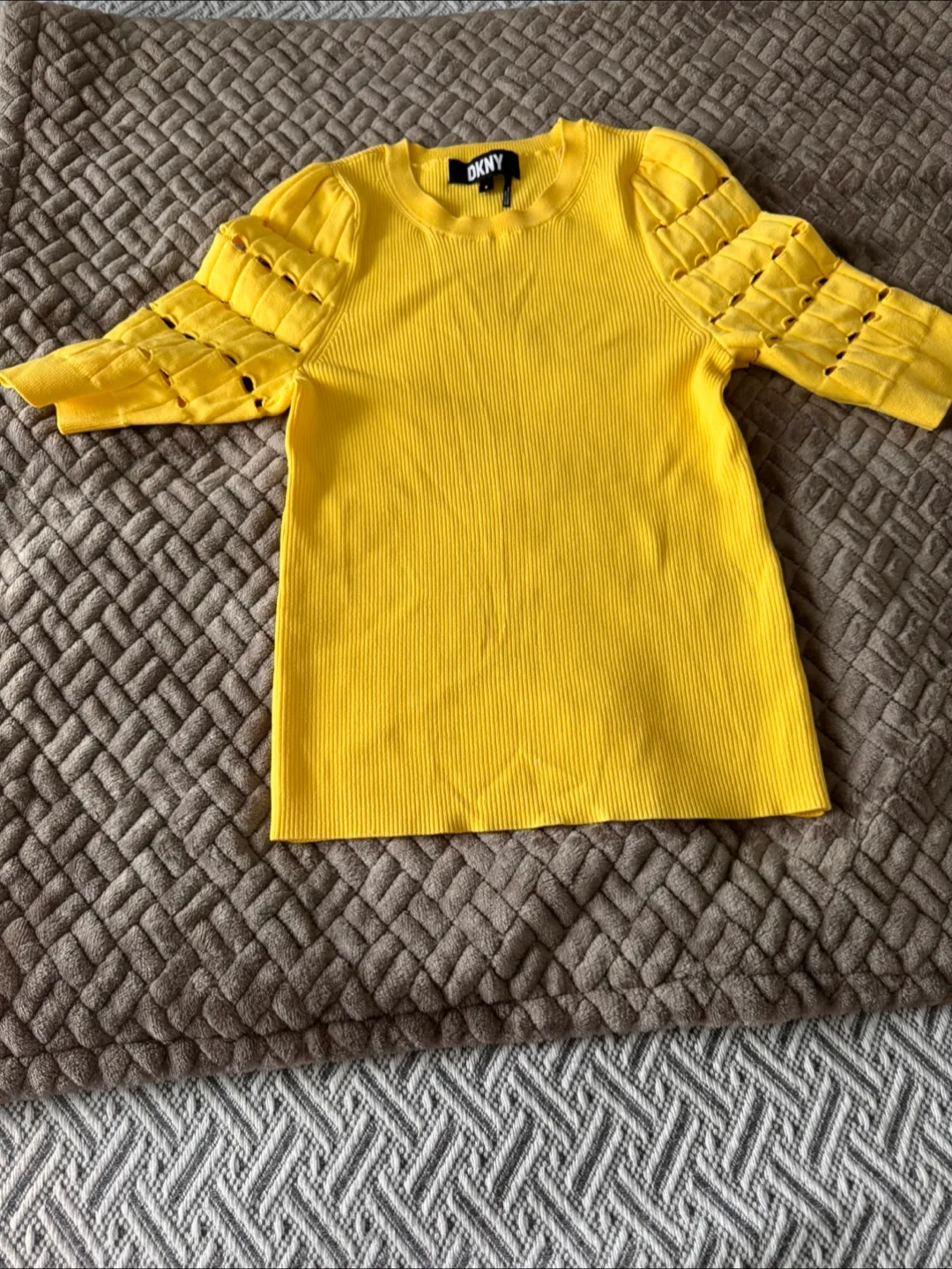 DKNY Yellow Ribbed Top - Size M image indicator(4)