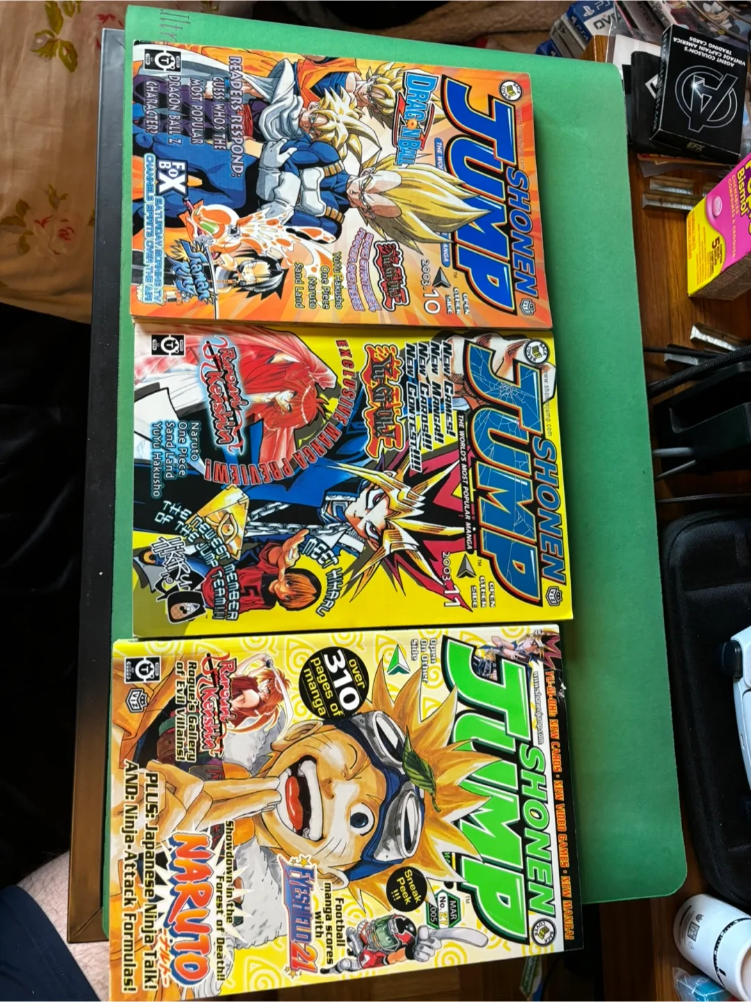 Shonen Jump Manga Lot - 2004-2006 39 issues image indicator(3)