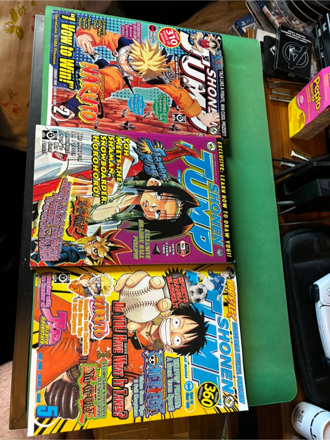 Shonen Jump Manga Lot - 2004-2006 39 issues image indicator(4)