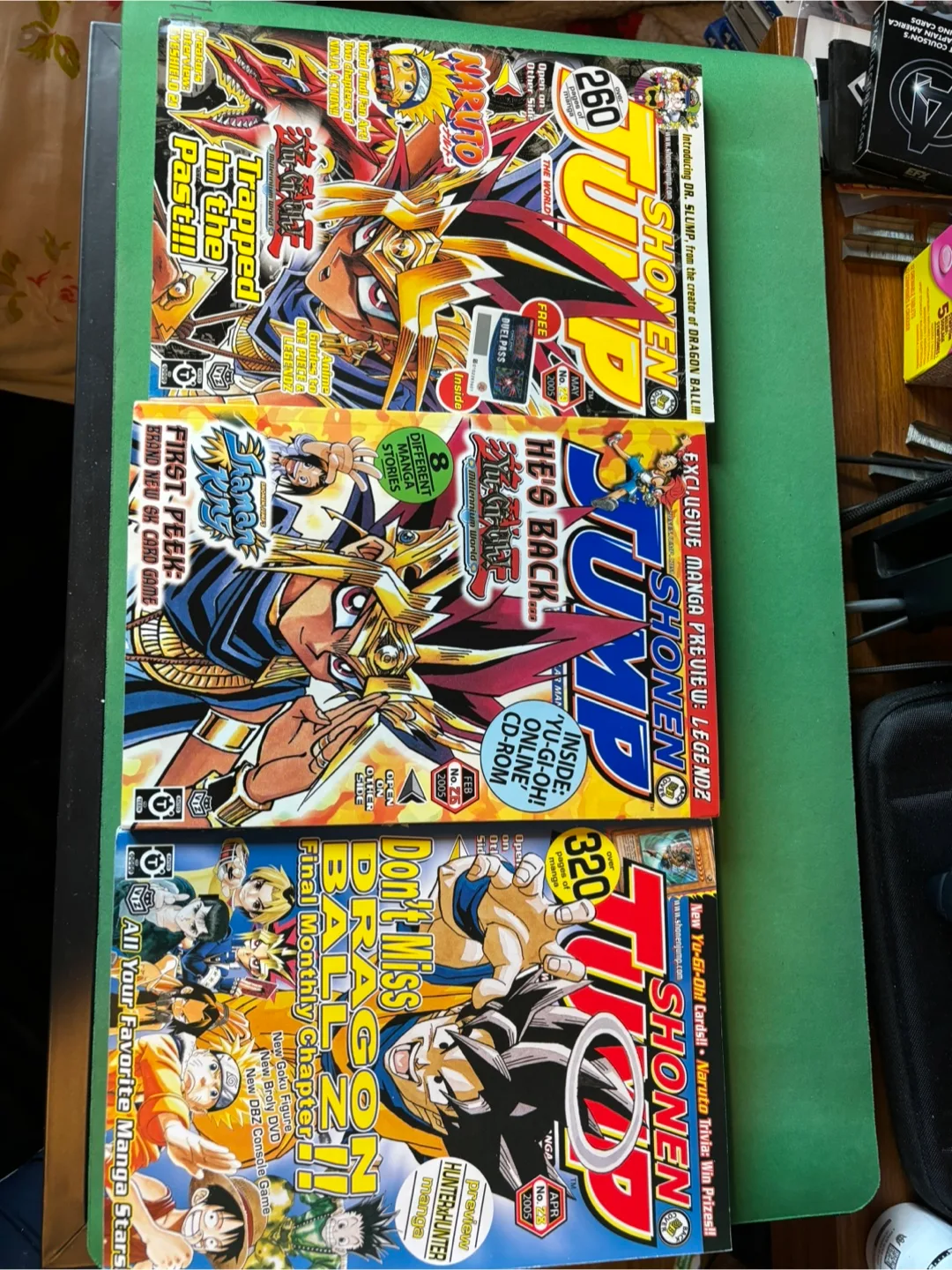 Shonen Jump Manga Lot - 2004-2006 39 issues image indicator(2)