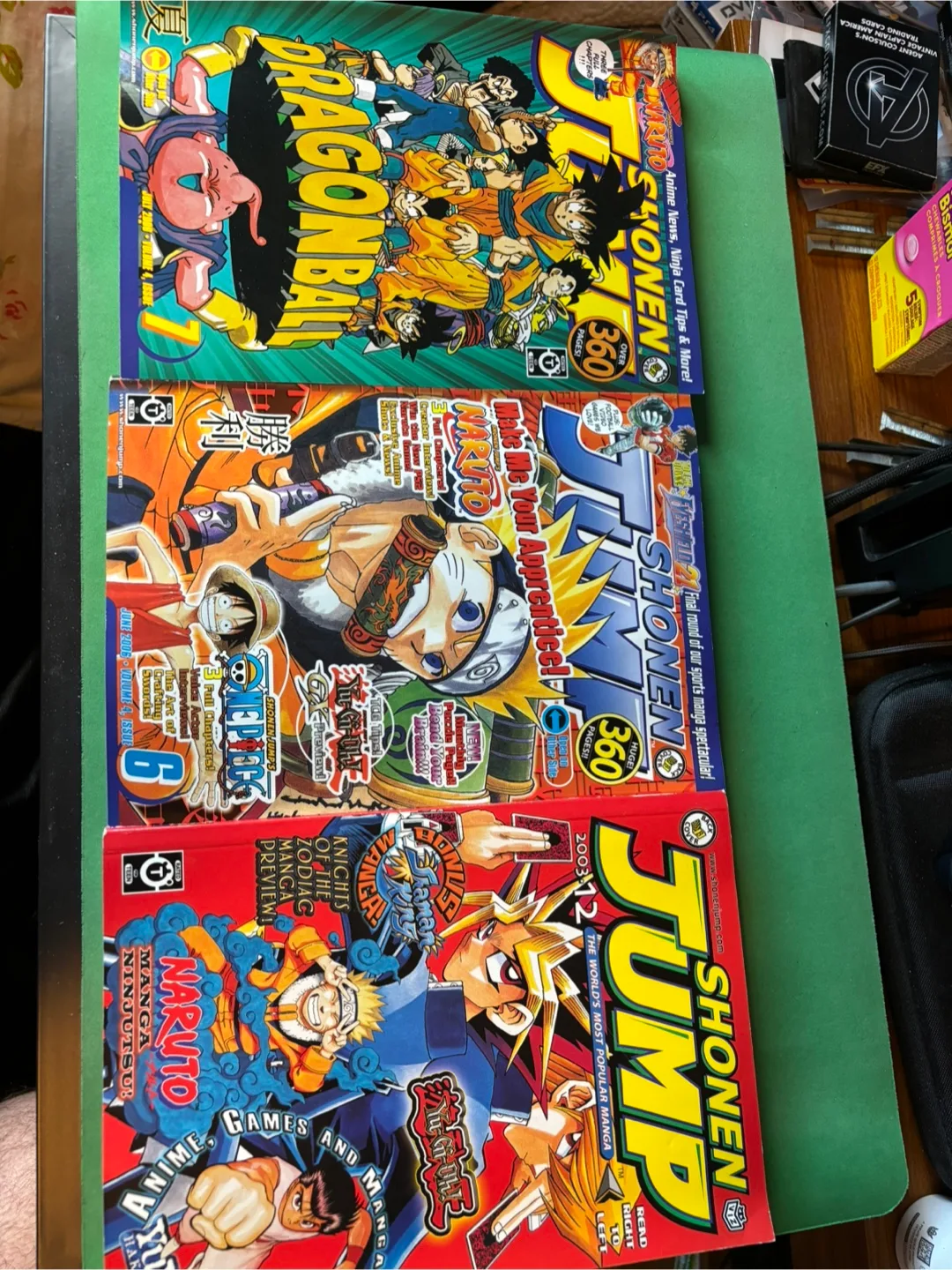 Shonen Jump Manga Lot - 2004-2006 39 issues image indicator(5)