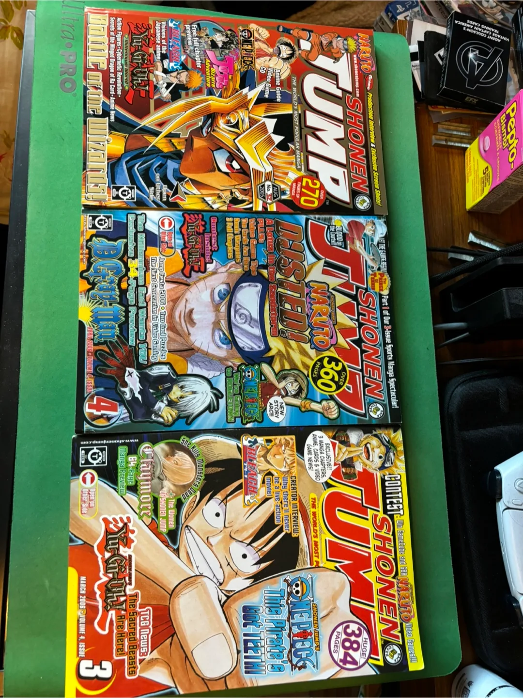 Shonen Jump Manga Lot - 2004-2006 39 issues image indicator(9)