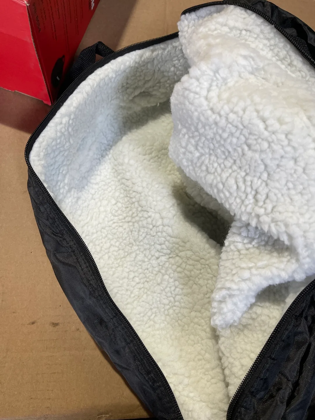 Raider Deluxe Helmet Storage Bag - New in Box! image indicator(4)