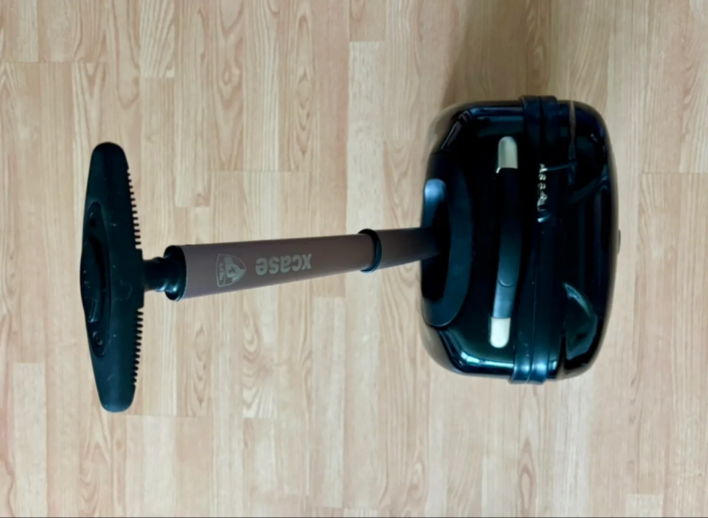 Heys xcase Black Rolling Luggage image indicator(4)