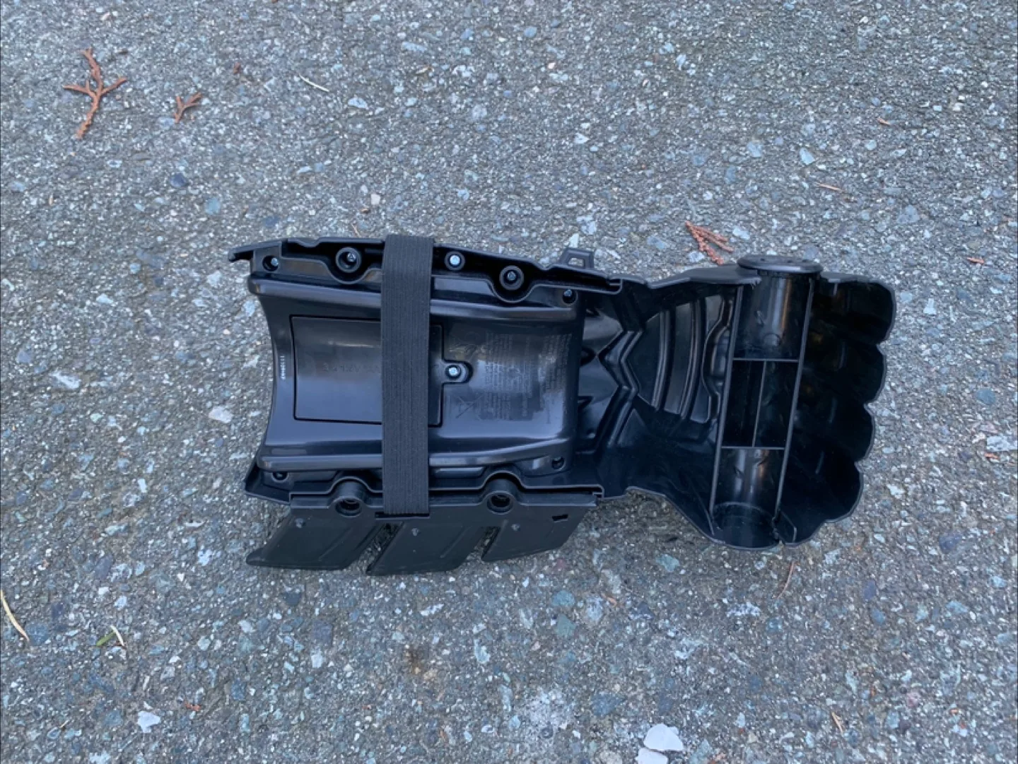 Batman Gauntlet & Batwing Vehicle Toy thumbnail