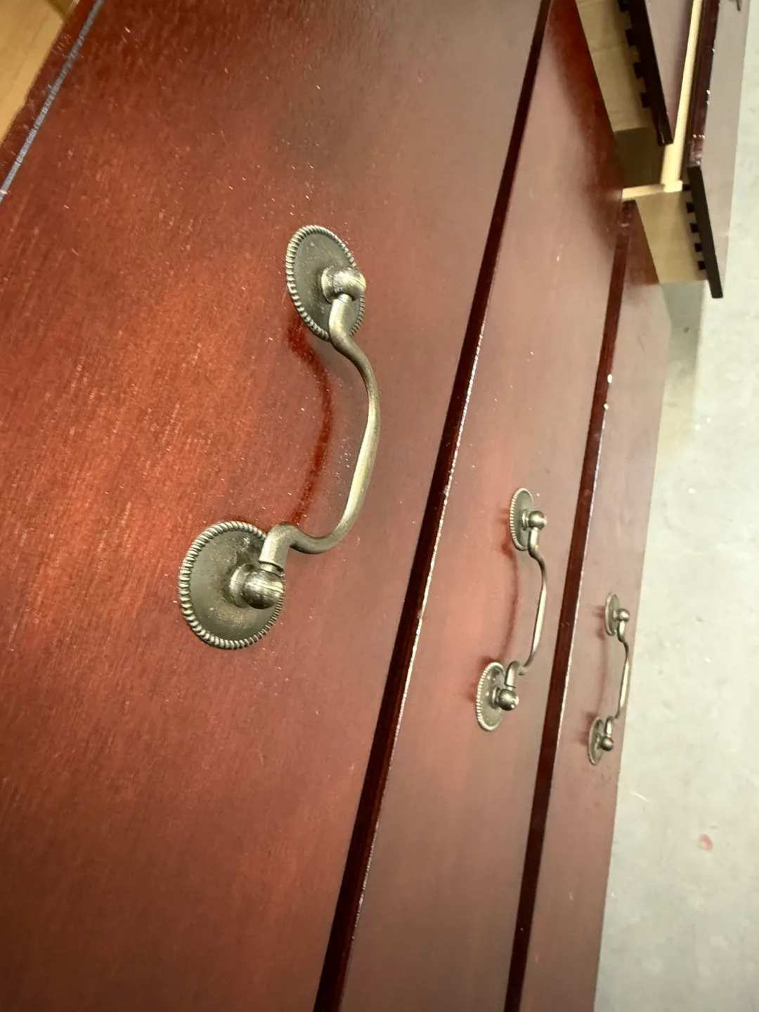 Wood Dresser image indicator(10)