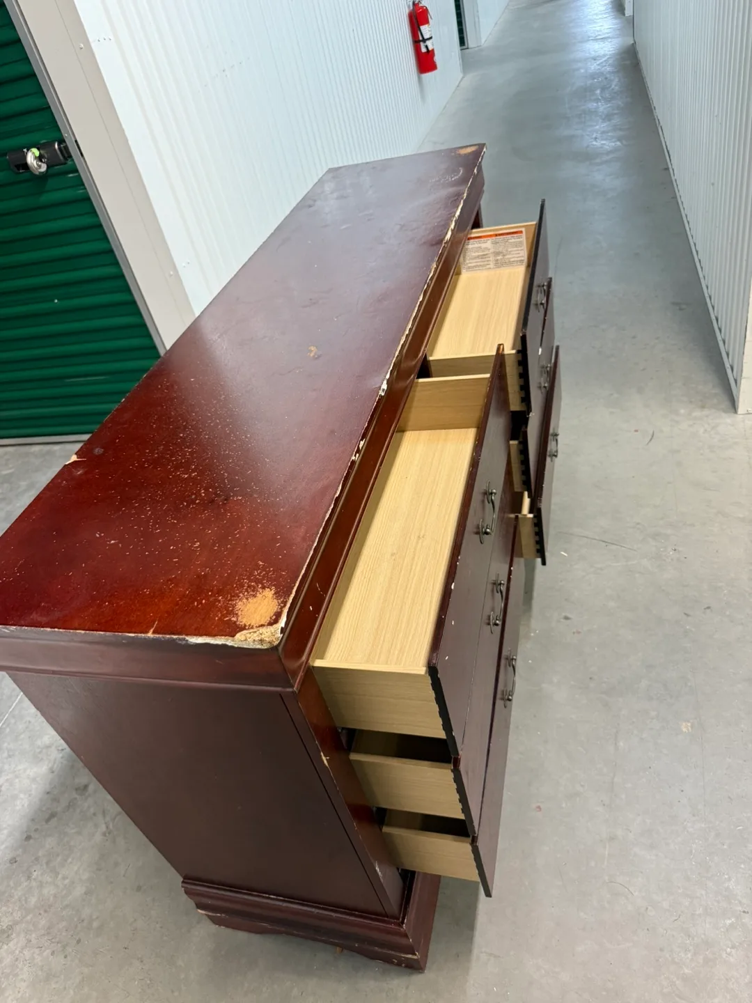 Wood Dresser image indicator(9)