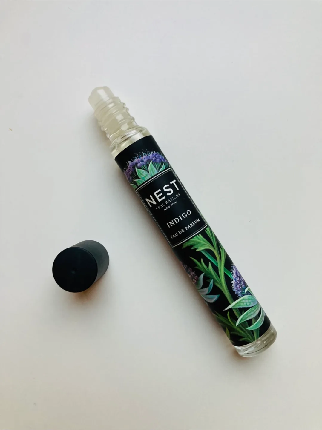 NEST Fragrances Indigo Eau de Parfum Rollerball image indicator(2)