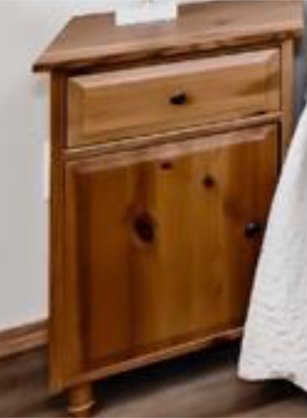 Bedroom Set - Bed & Nightstands - photo 2