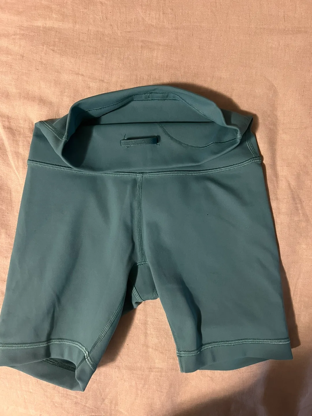 Lululemon Wunder Train High-Rise Short 6" - size 2 image indicator(6)