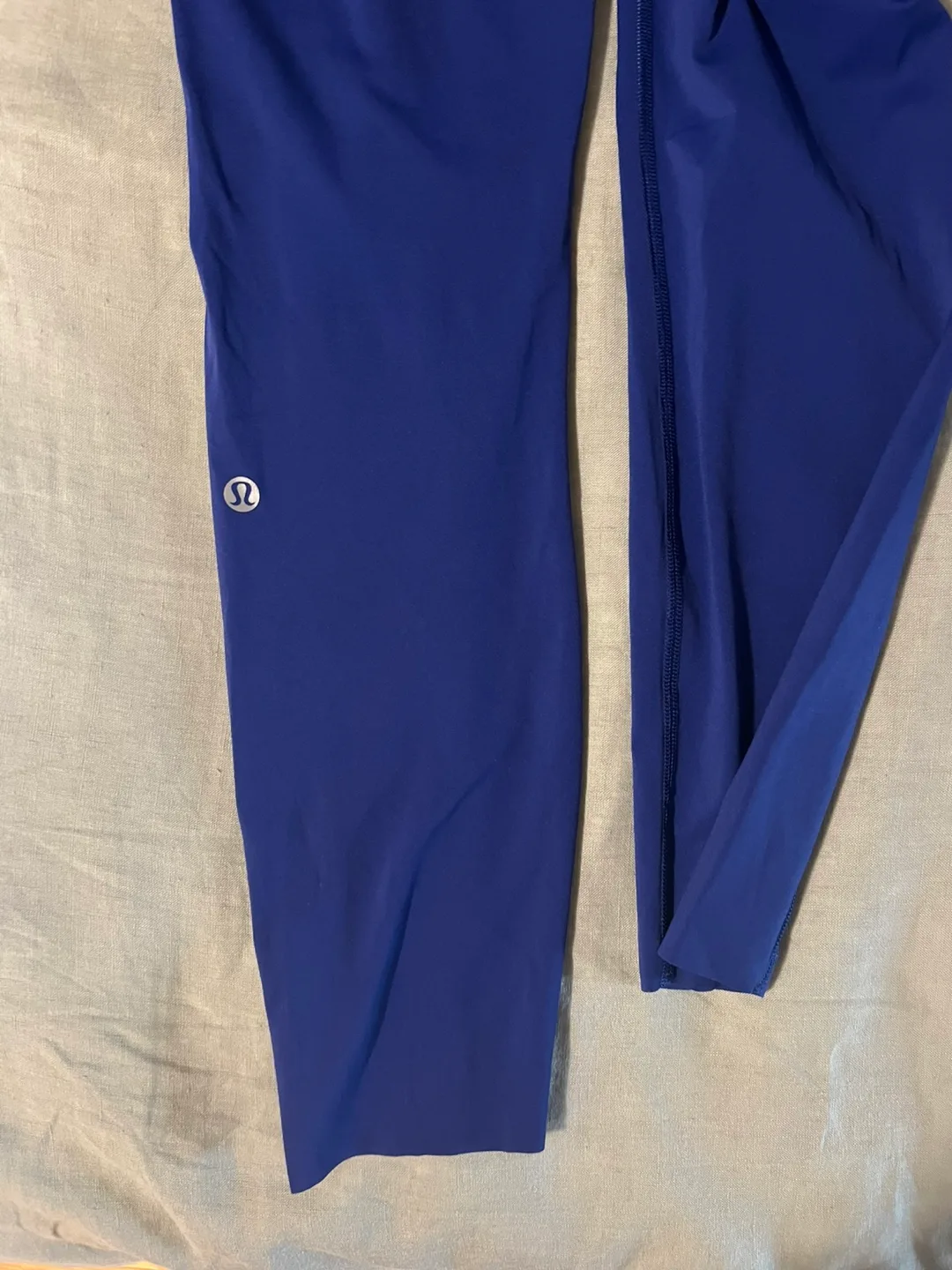 Lululemon Fast and Free High-Rise Tight 25" - size 8 image indicator(9)