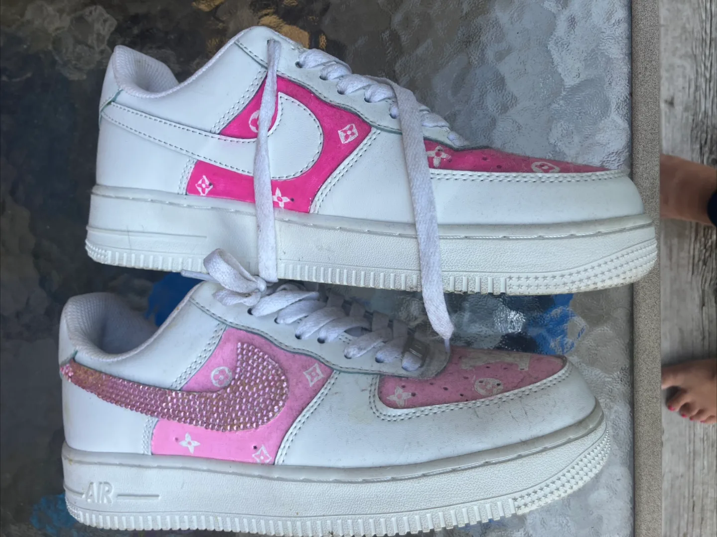Unique custom decorated Nike Air image indicator(3)