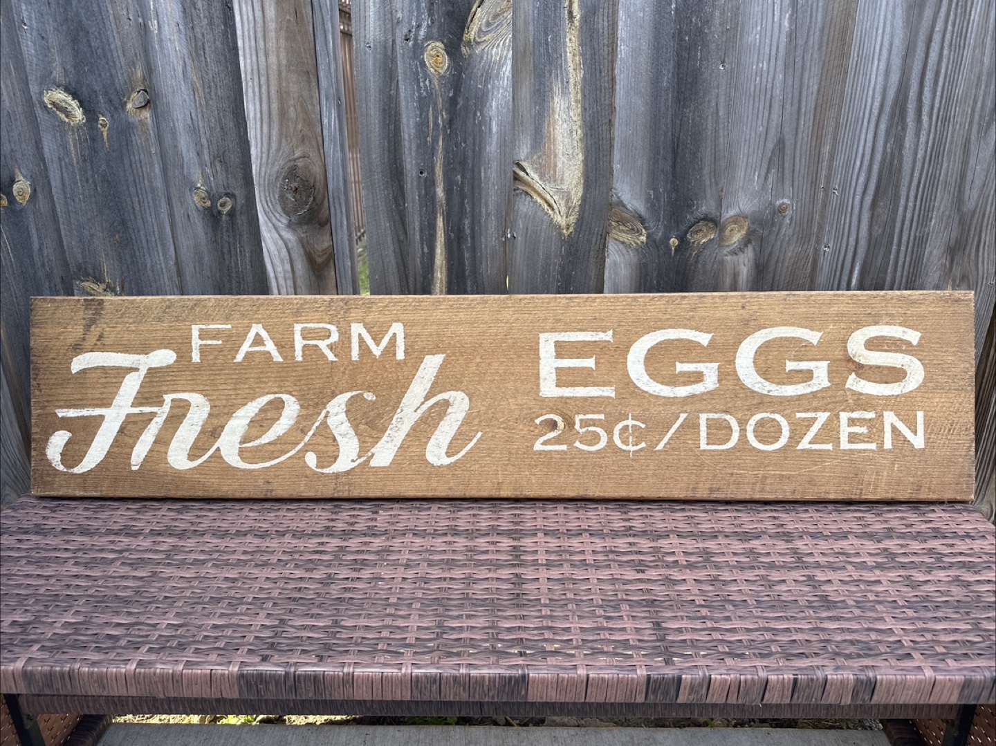 Farm Fresh Eggs Sign