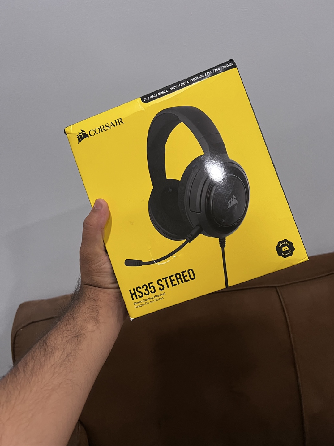 🎧 Corsair HS35 Stereo Gaming Headset – Brand New