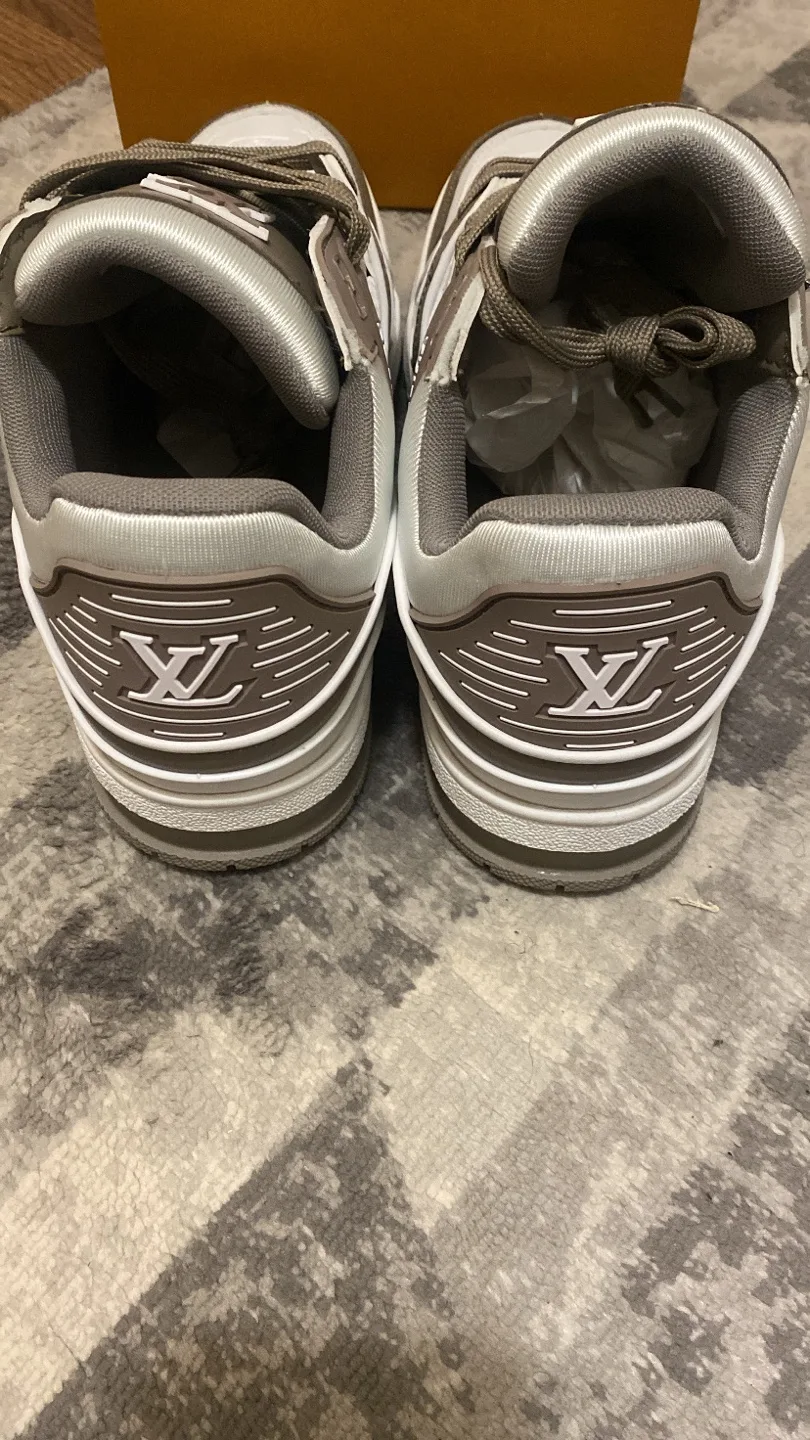 Louis Vuitton Trainers Sneakers image indicator(5)