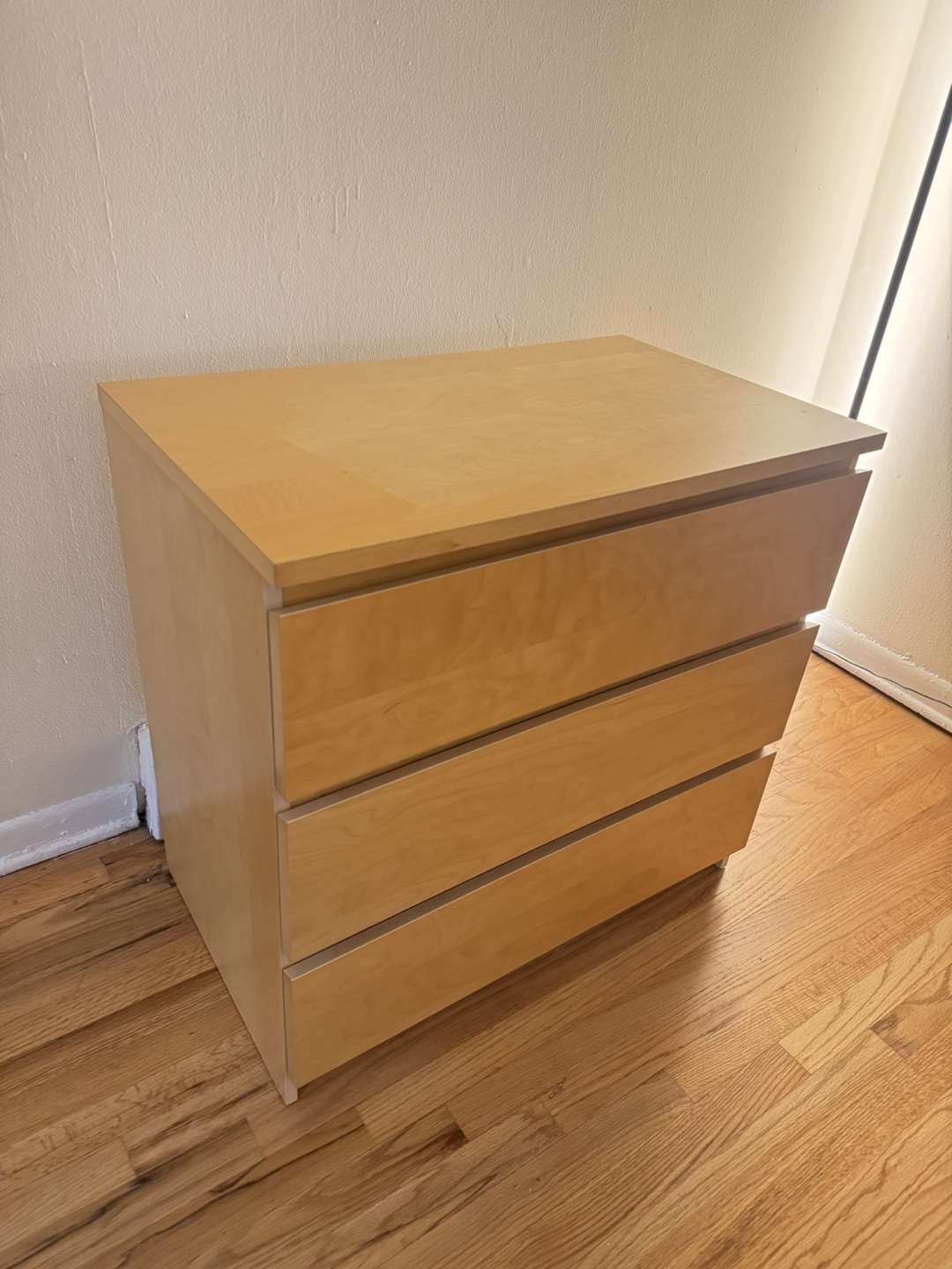 3-Drawer dresser