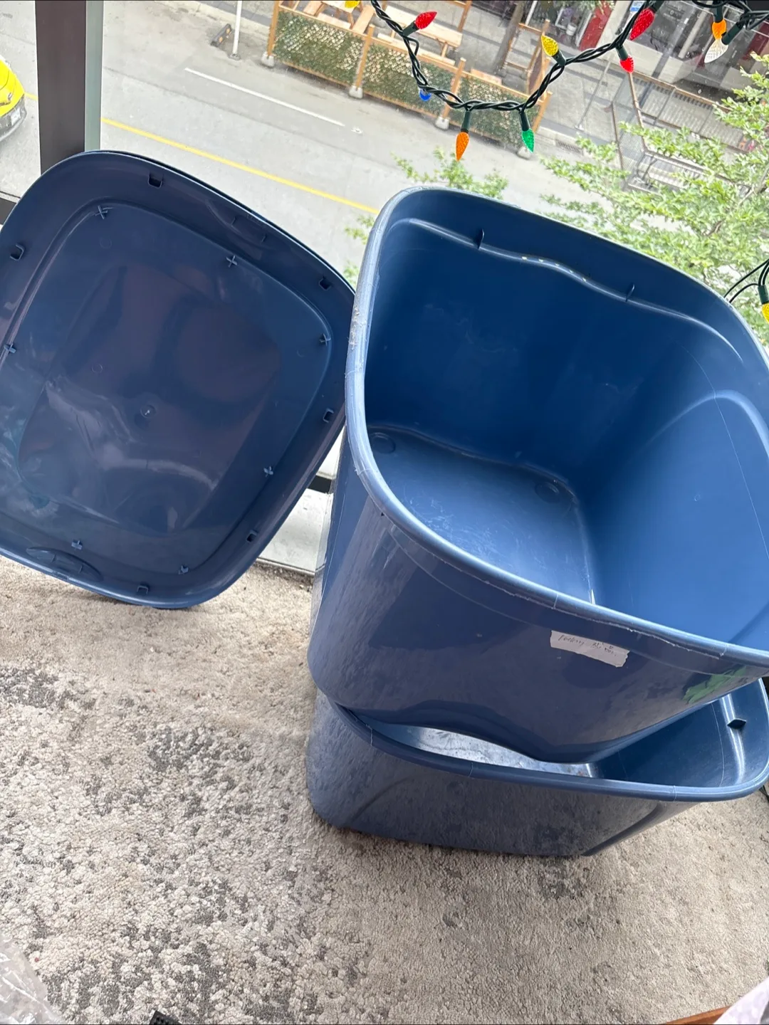 2 Blue Storage containers with Lids thumbnail