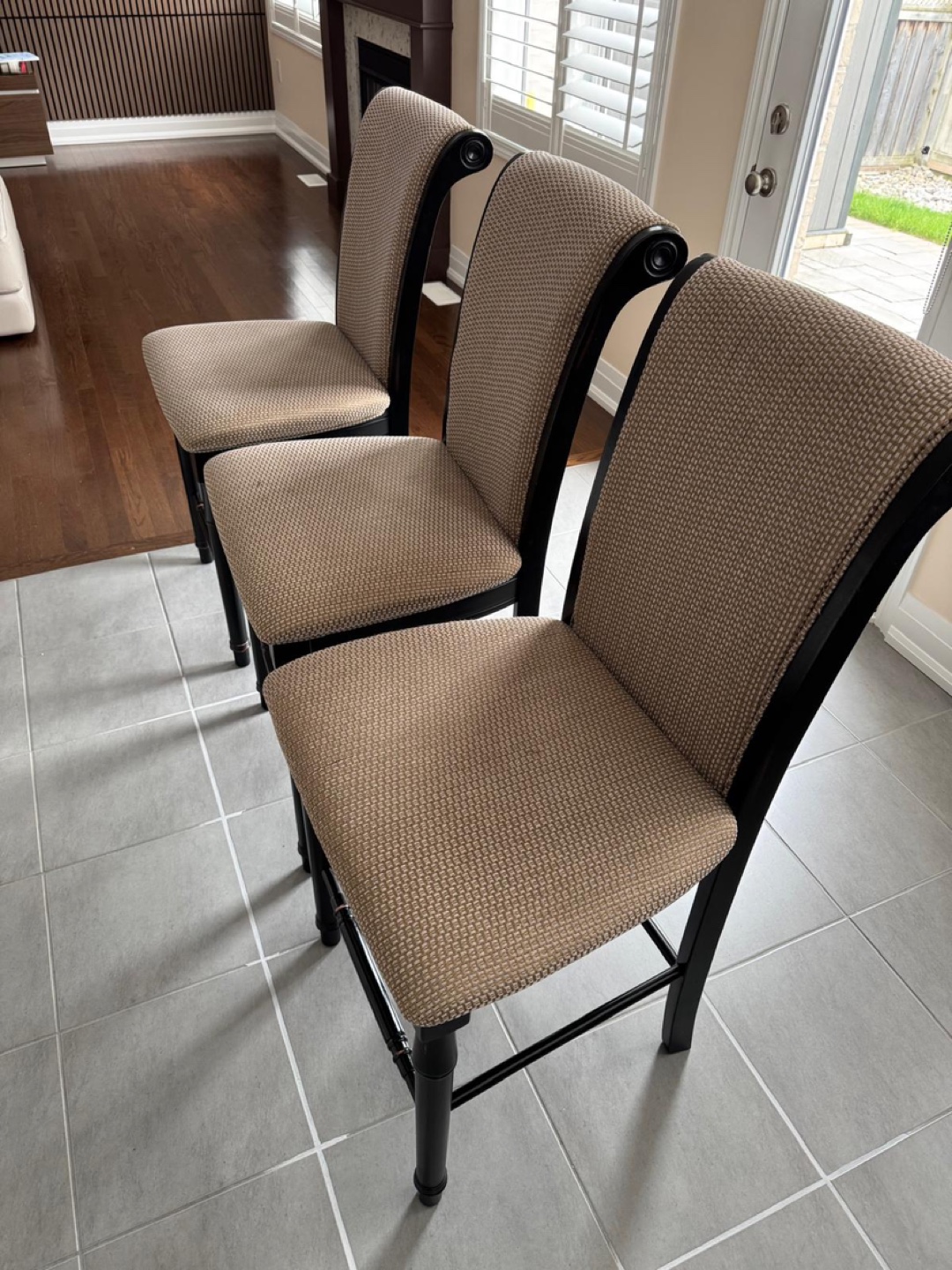 Dining Table and Chairs Set