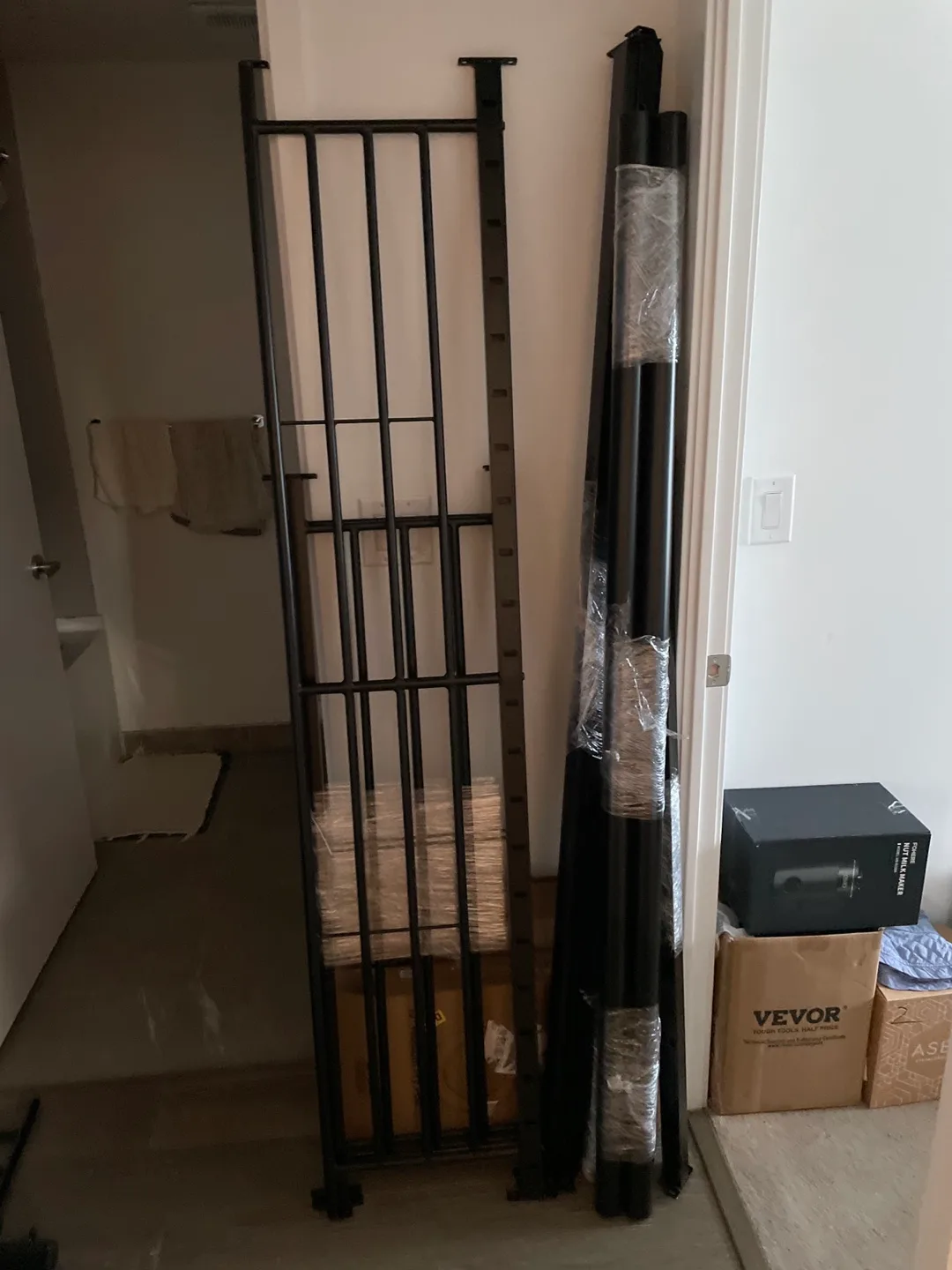 VEVOR Black Metal Loft Bed Frame image indicator(3)