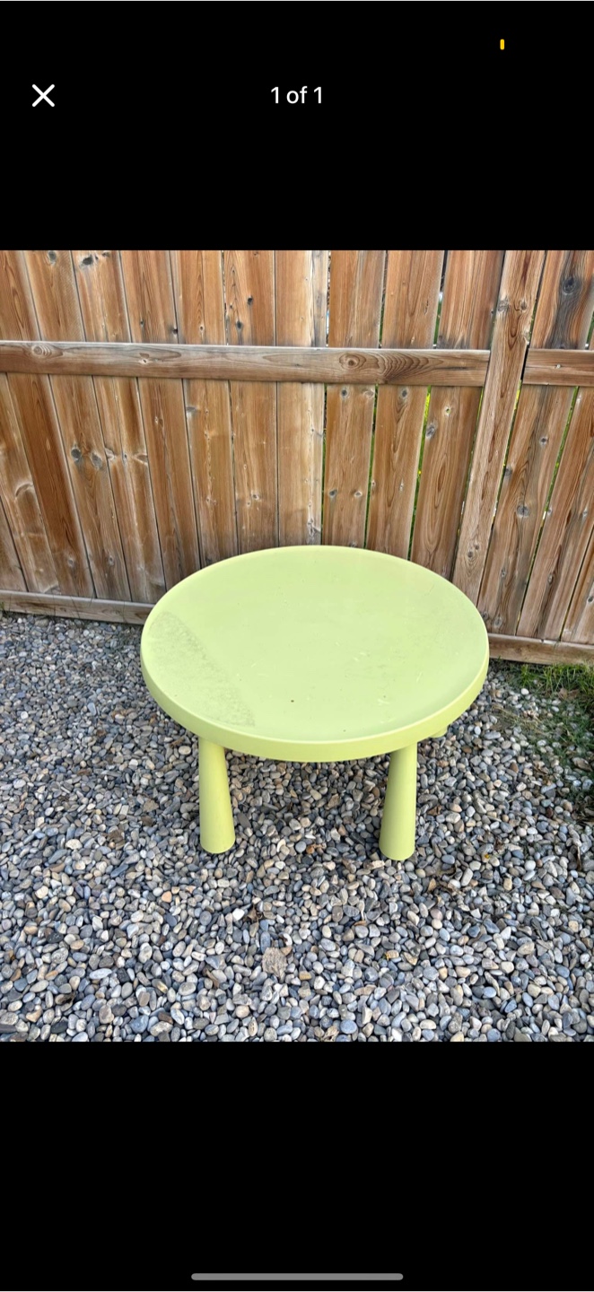 IKEA Children's Table & 4 Purple Chairs - photo 4
