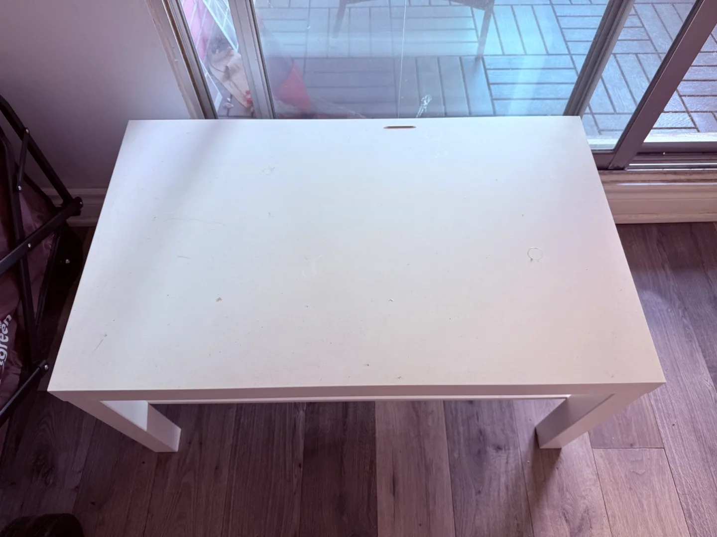 White Table thumbnail